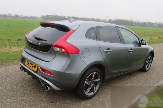 Volvo V40, 2018